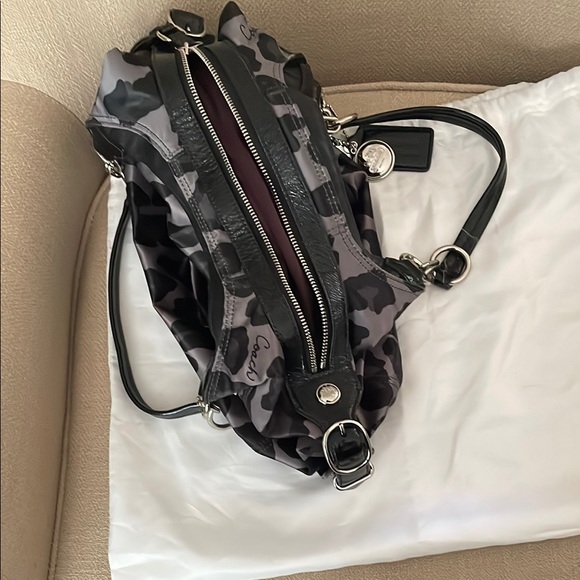 Coach Women's Shoulder Bag - Black and Gray Leopard Print - Picture 2 of 2